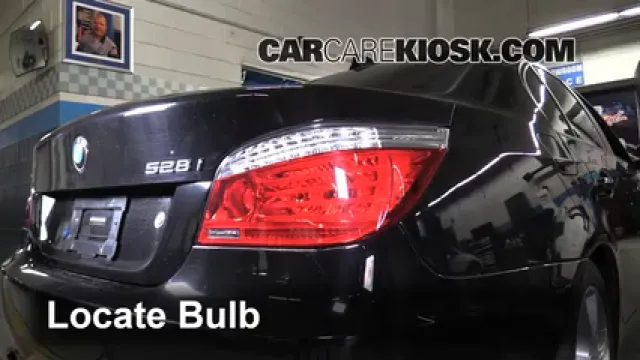 2010 BMW 528i 3.0L 6 Cyl. Éclairage Feu stop (remplacer ampoule)